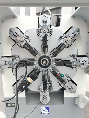 Nockenlose automatische Frühlings-Maschine, Frühlings-umwickelnde Maschine mit zwölf Äxten