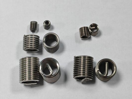 Automatische CNC-Drahtdrahtspulenmaschine M4-M16 Federspulenmaschine mit Motor-Hülsenmaschine