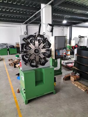Automatischer Frühling, der Maschine, CNC-Frühlings-Maschine mit 100KG Decoiler bildet