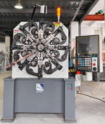 Cam 4,0 mm CNC-Federherstellungsausrüstung Sanyo Motor CE ISO9001 Blue Systems
