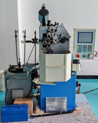Einfache Operations-automatische Frühlings-Maschinen-multi Funktions mit dem 5,7 Zoll-Bedienfeld