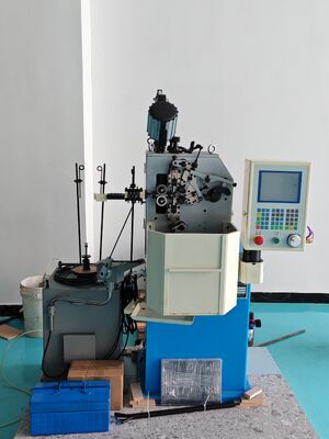 Einfache Operations-automatische Frühlings-Maschinen-multi Funktions mit dem 5,7 Zoll-Bedienfeld