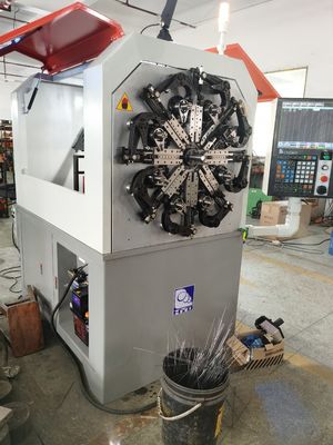 5-Achsen Japan Motor Federwickelmaschine Drahtrotation CNC-Federwickelmaschine