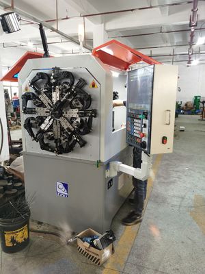 5-Achsen Japan Motor Federwickelmaschine Drahtrotation CNC-Federwickelmaschine